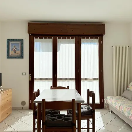 Rp06 - Cesenatico, Luminoso Bilocale Con Balcone E Garage Appartamento