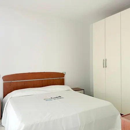Rp06 - Cesenatico, Luminoso Bilocale Con Balcone E Garage Appartamento *